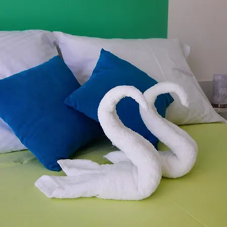 & Marinka Lägenhet *