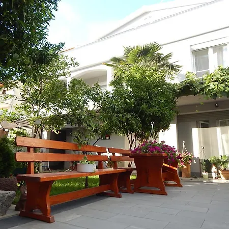 & Marinka Apartament *